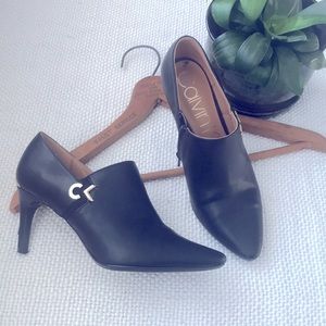 Calvin Klein Black Bootie Heel sz 8
